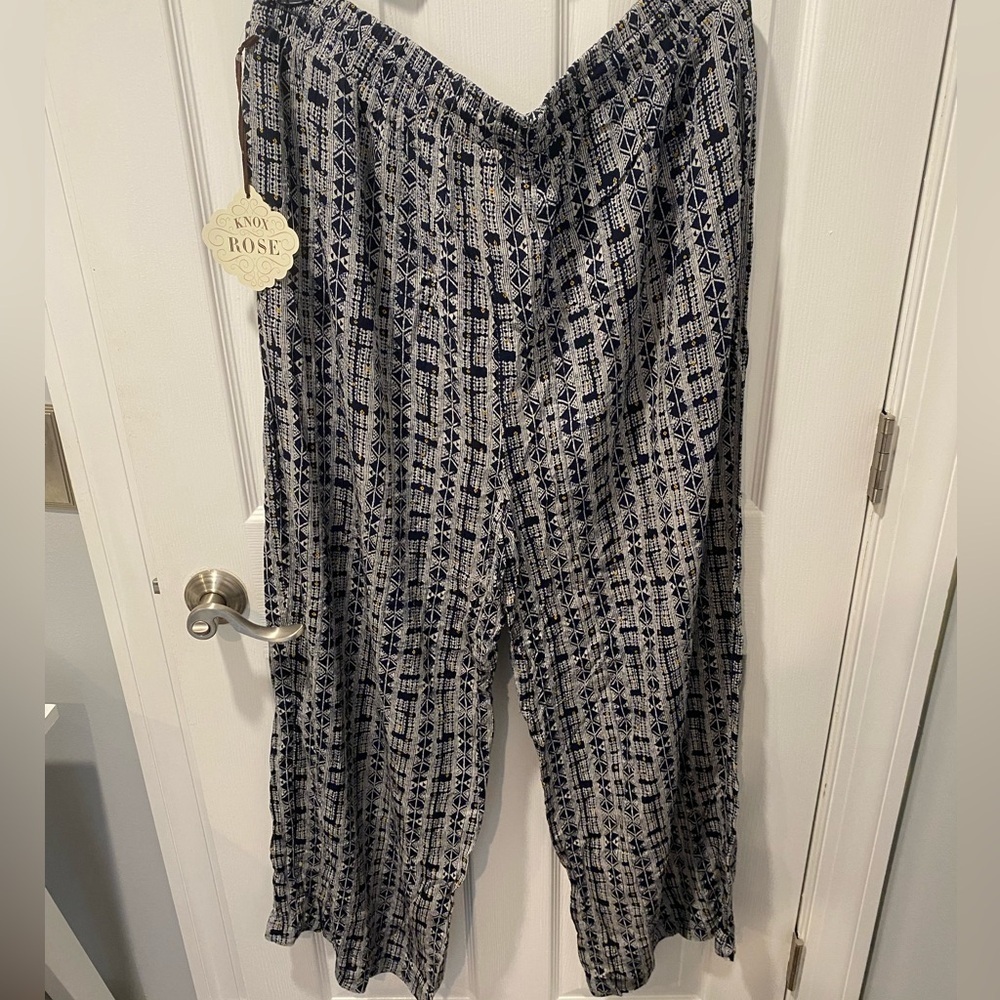 Flowy Pants - Picture 5 of 6